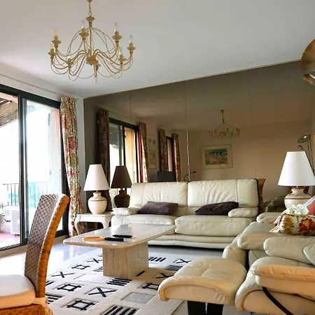 شقة Vue Cap D'antibes - Balcon - Privee Gardee - 80m2